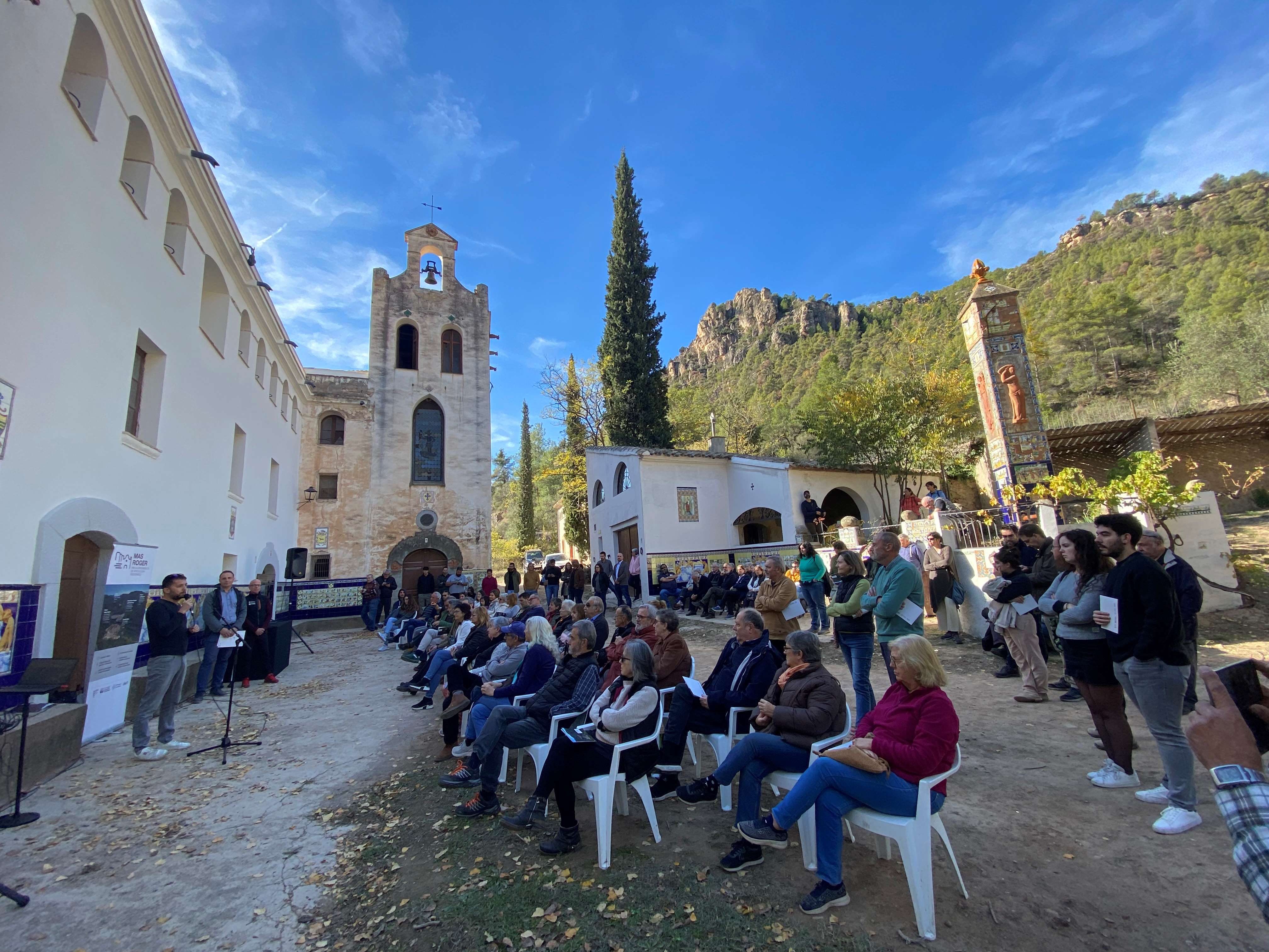 Presentacion_en_Mas_Roger.jpg