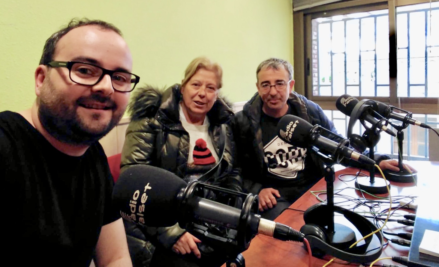 42A81889 931B 4251 85D8 2649EE62378D